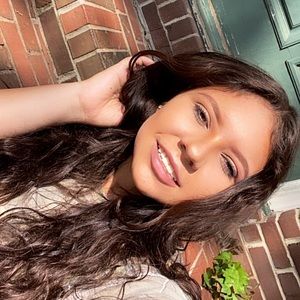 Meet your Posher, Kyla